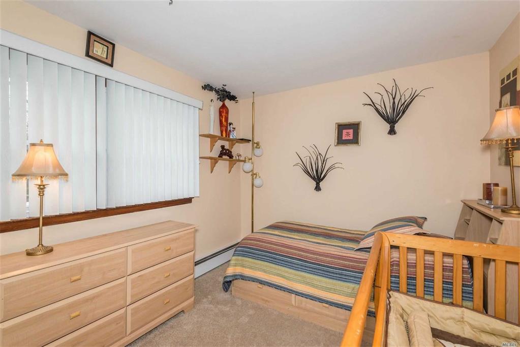 5 Potter Ct Smithtown Smithtown NY 11787
