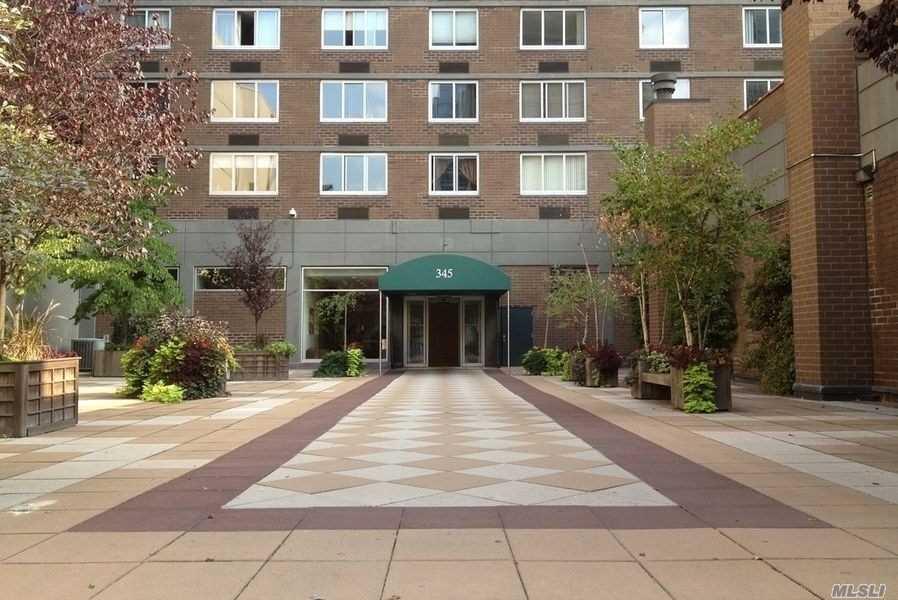 345 E 93 Street Out of NYC manhattan NY 10128