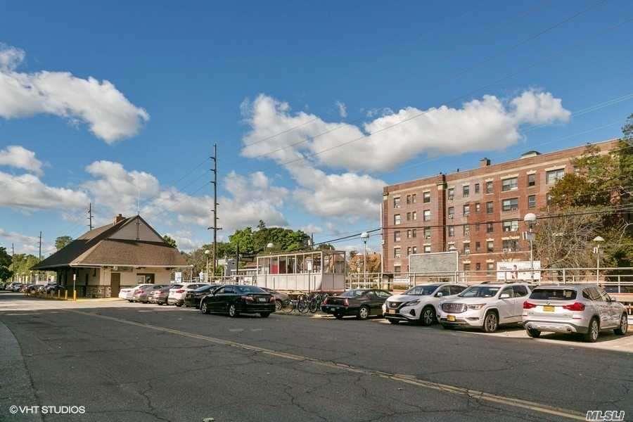 141 Woodmere Blvd Woodmere Woodmere NY 11598