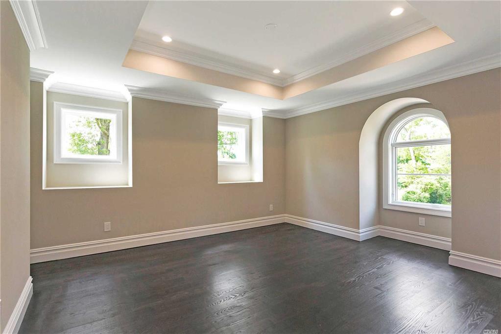 7 Meadowbrook Ln Old Westbury Old Westbury NY 11568