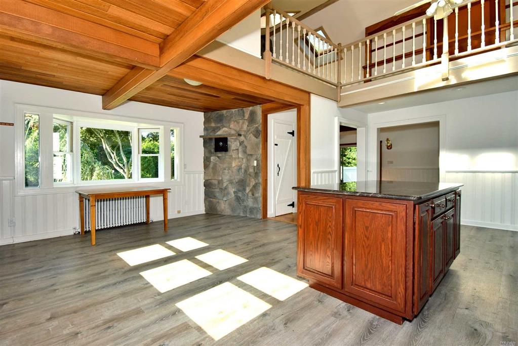226 Dix Hills Rd Dix Hills Dix Hills NY 11746