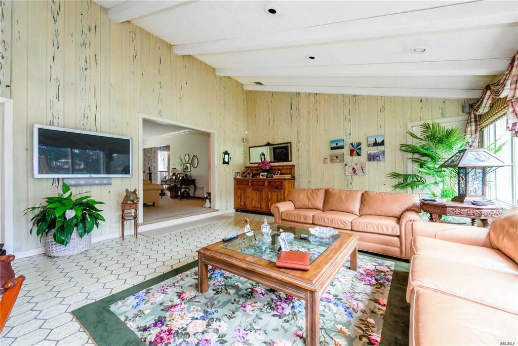 213 Albon Rd Hewlett Harbor Hewlett Harbor NY 11557
