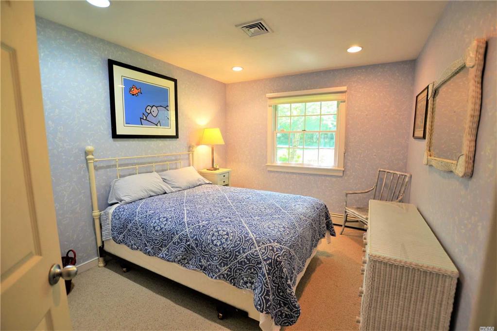 13 Old Mill Ln Remsenburg Remsenburg NY 11960 R Hamptons