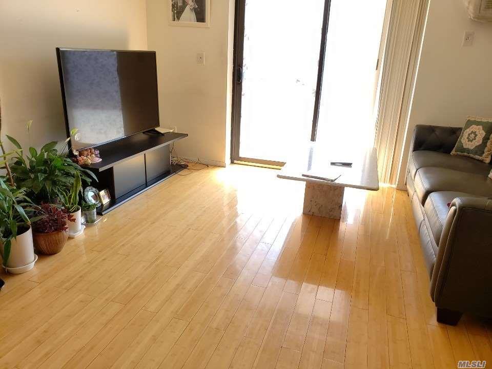 75-22 Parsons Blvd Flushing Flushing NY 11366