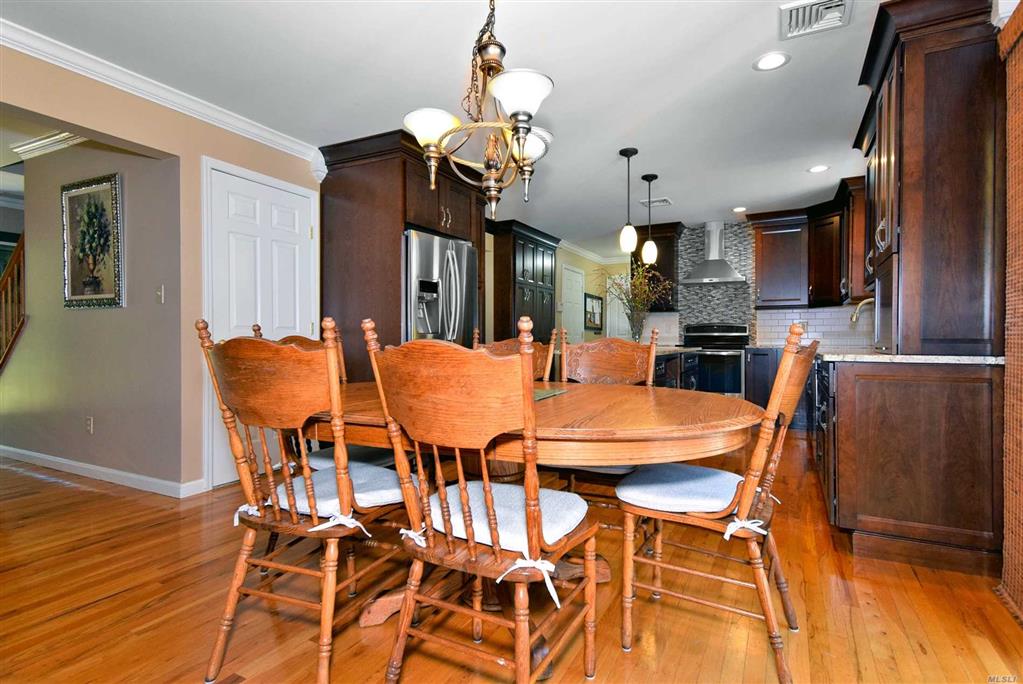 7 Karen Ct Wading River Wading River NY 11792