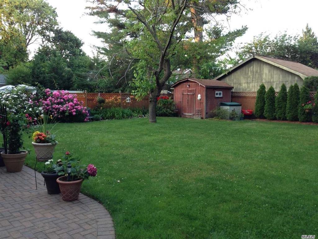6 Dunes Ln Port Washington Port Washington NY 11050