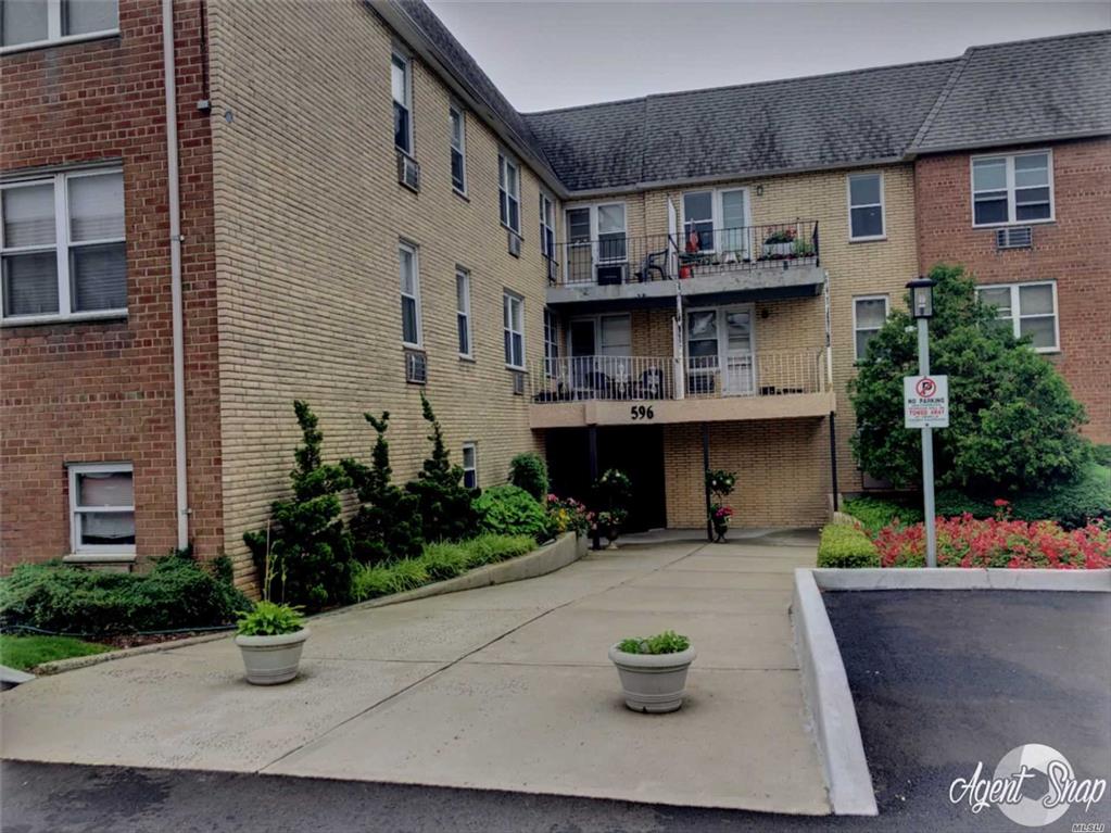 596 Broadway Lynbrook Lynbrook NY 11563
