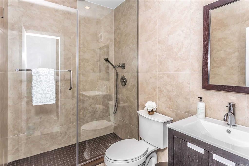 160-16 33rd Ave Flushing Flushing NY 11358