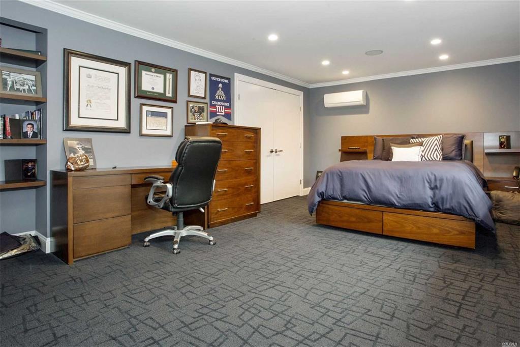 209 Seawane Pl Hewlett Harbor Hewlett Harbor NY 11557