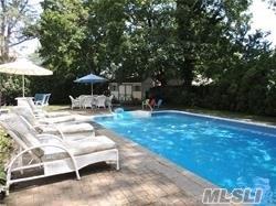 3388 Stratford Rd Wantagh Wantagh NY 11793