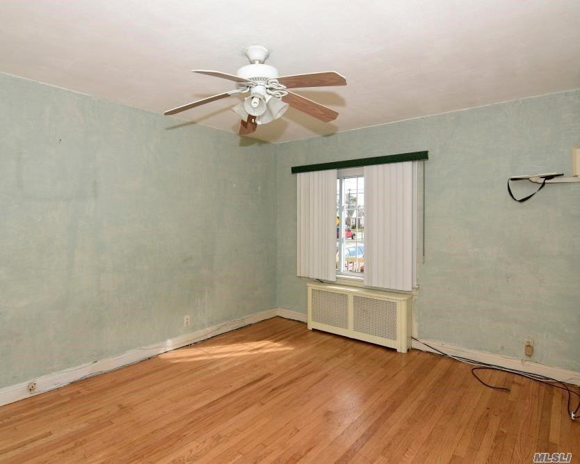 978 Fenworth Blvd Franklin Square Franklin Square NY 11010