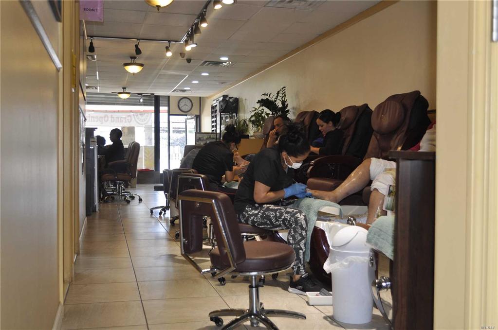 218-25 Jamaica Ave Queens Village Queens Village NY 11428