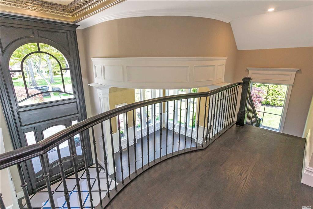 7 Meadowbrook Ln Old Westbury Old Westbury NY 11568