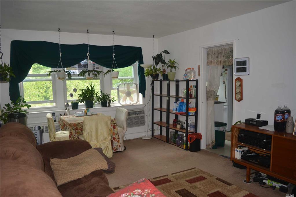 30 Pearsall Ave Glen Cove Glen Cove NY 11542