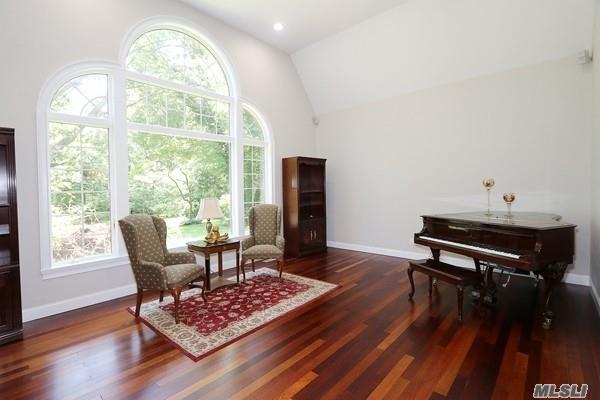 214 Sunset Rd Oyster Bay Cove Oyster Bay Cove NY 11771