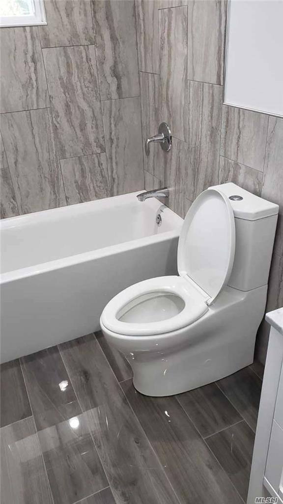 42 Butterfly Dr Hauppauge Hauppauge NY 11788