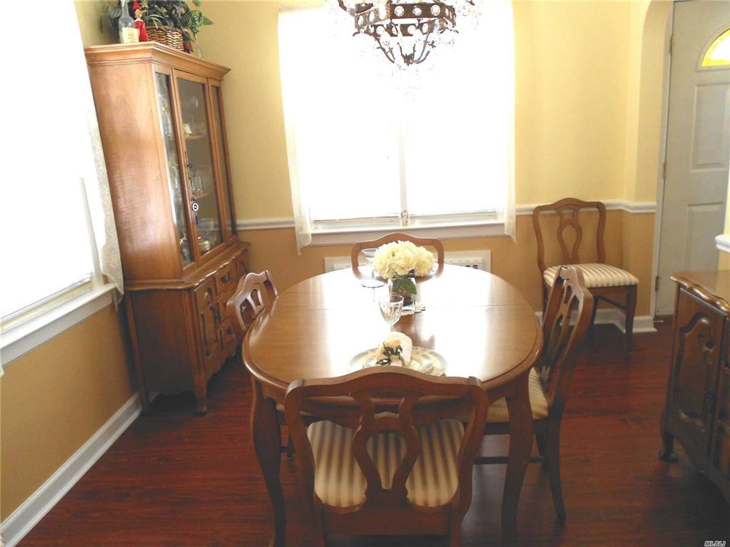 492 Lincoln St Cedarhurst Cedarhurst NY 11516