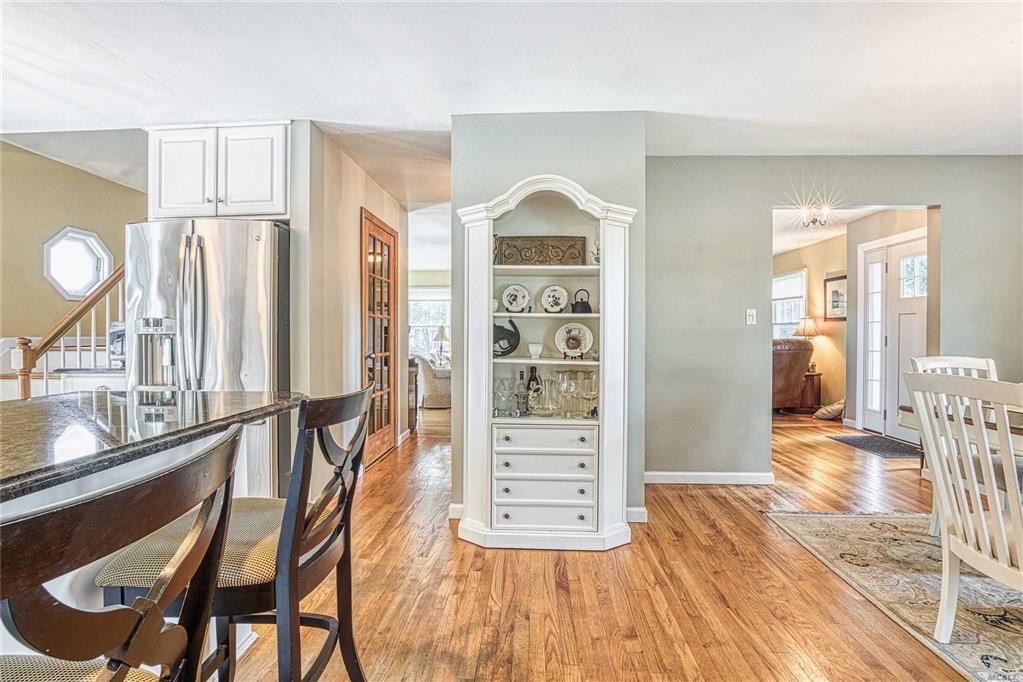 98 Clancy Rd Manorville Manorville NY 11949