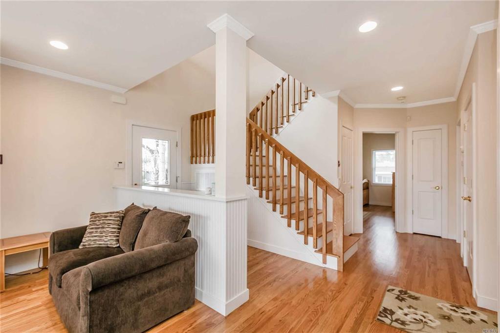 14 Locust St Aquebogue Aquebogue NY 11931