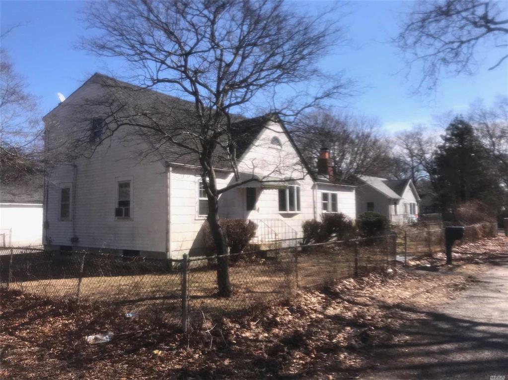 159 Magnolia Dr Mastic Beach Mastic Beach NY 11951