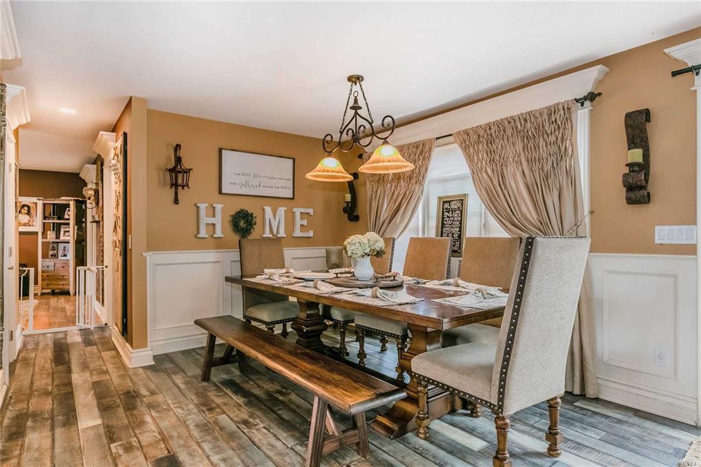 392 West Dr Copiague Copiague NY 11726