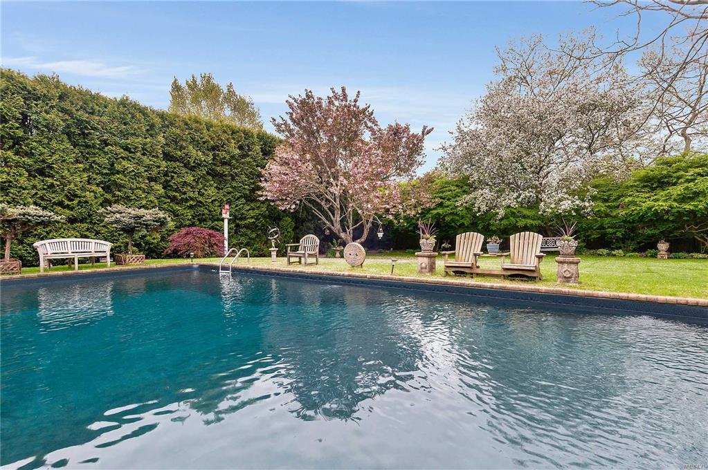 94 Meetinghouse Ln Amagansett Amagansett NY 11930