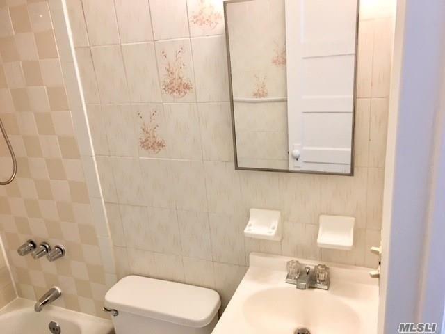 105-49 89th St Ozone Park Ozone Park NY 11416