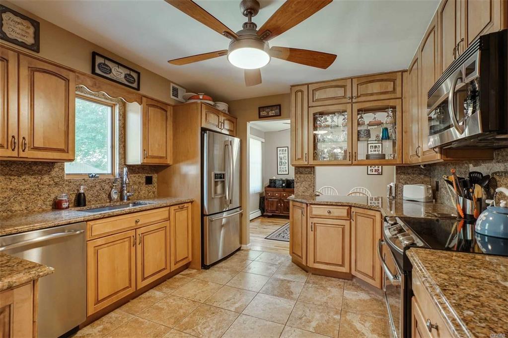 69 Rumford Rd Kings Park Kings Park NY 11754