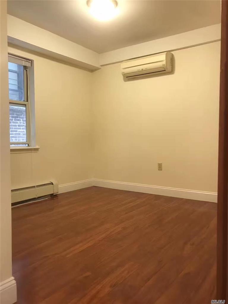 140-22 Beech Ave Flushing Flushing NY 11355