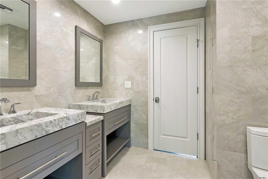 7 Meadowbrook Ln Old Westbury Old Westbury NY 11568
