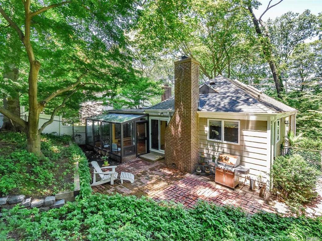 31 Kissam Ln Glen Head Glen Head NY 11545