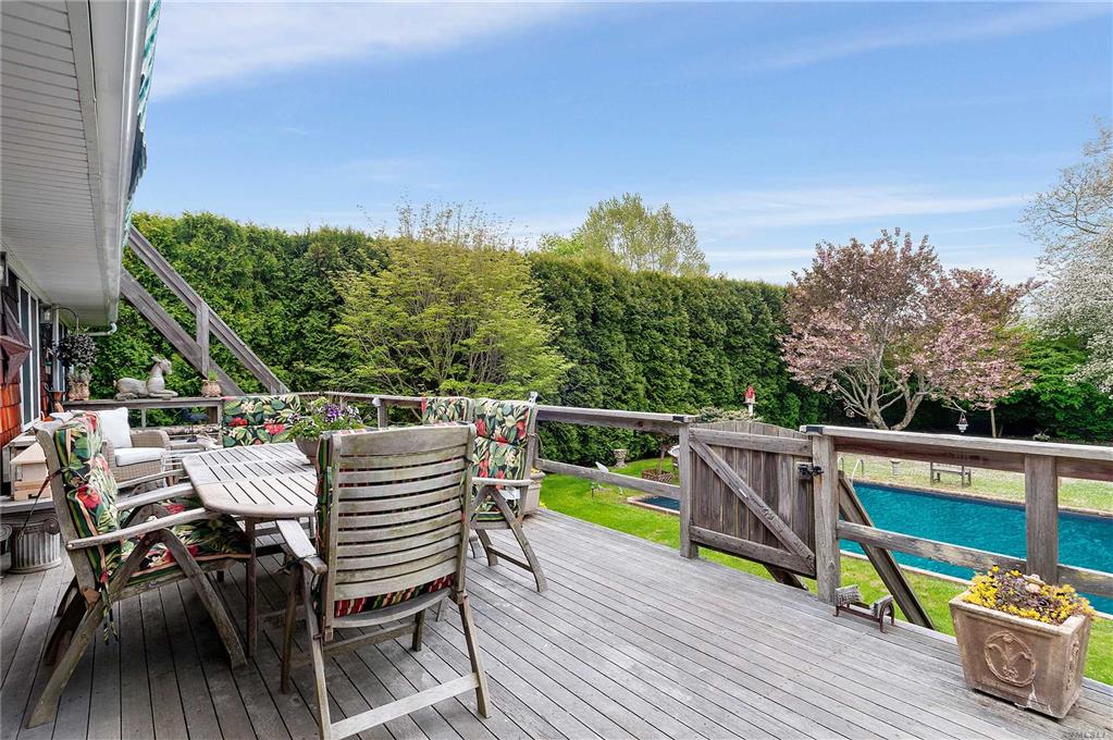 94 Meetinghouse Ln Amagansett Amagansett NY 11930
