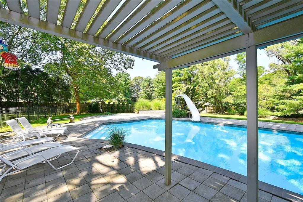 52 Fox Ln Dix Hills Dix Hills NY 11746