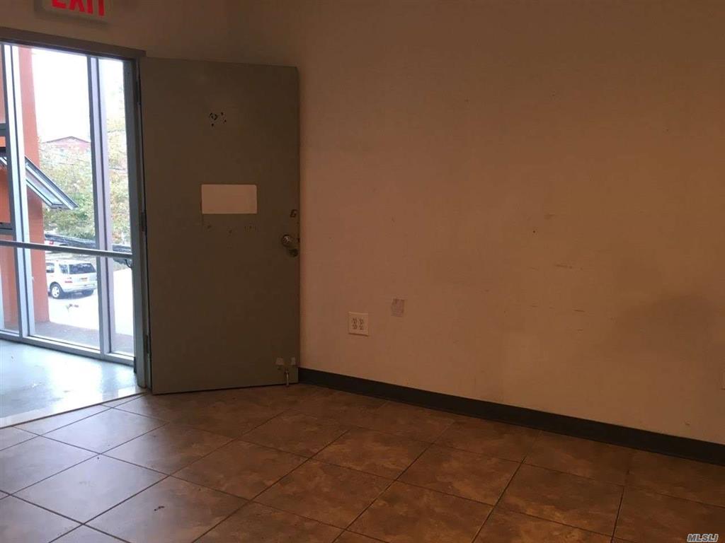 70-60 Kissena Blvd Flushing Flushing NY 11367