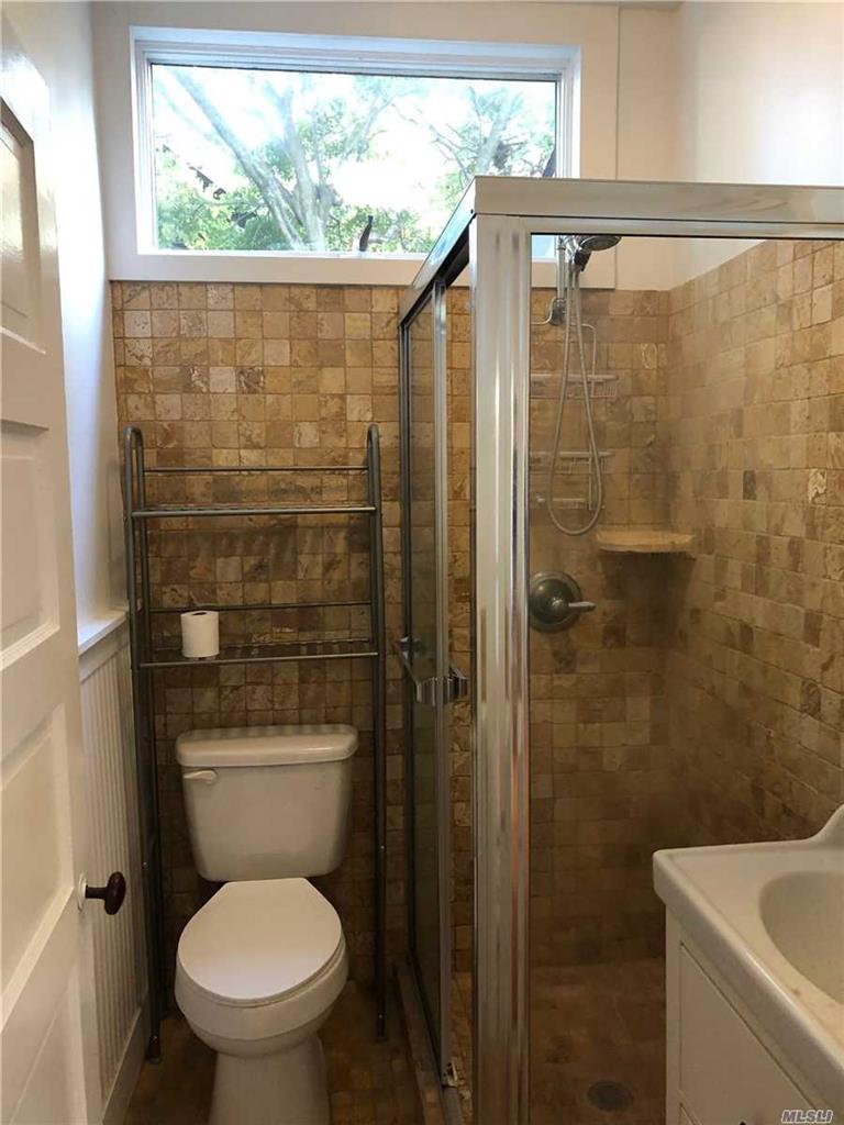 27 12th Ave Sea Cliff Sea Cliff NY 11579