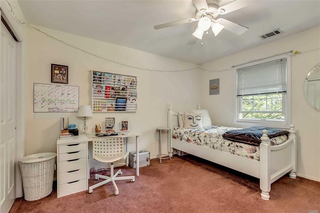 9 The Mews Mews Syosset Syosset NY 11791