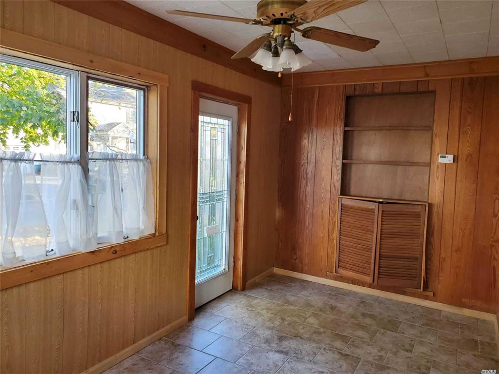 8 Valley Rd Bayville Bayville NY 11709