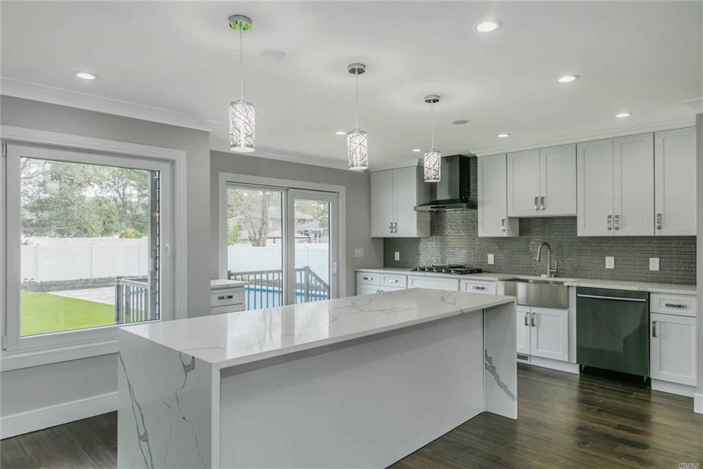 3 Evers Ct Commack Commack NY 11725