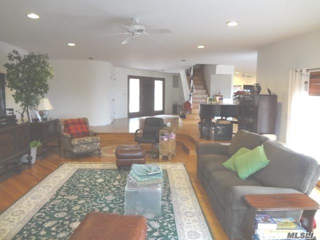 9 Sunset Blvd Wading River Wading River NY 11792
