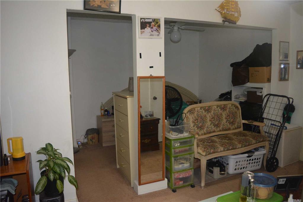 30 Pearsall Ave Glen Cove Glen Cove NY 11542