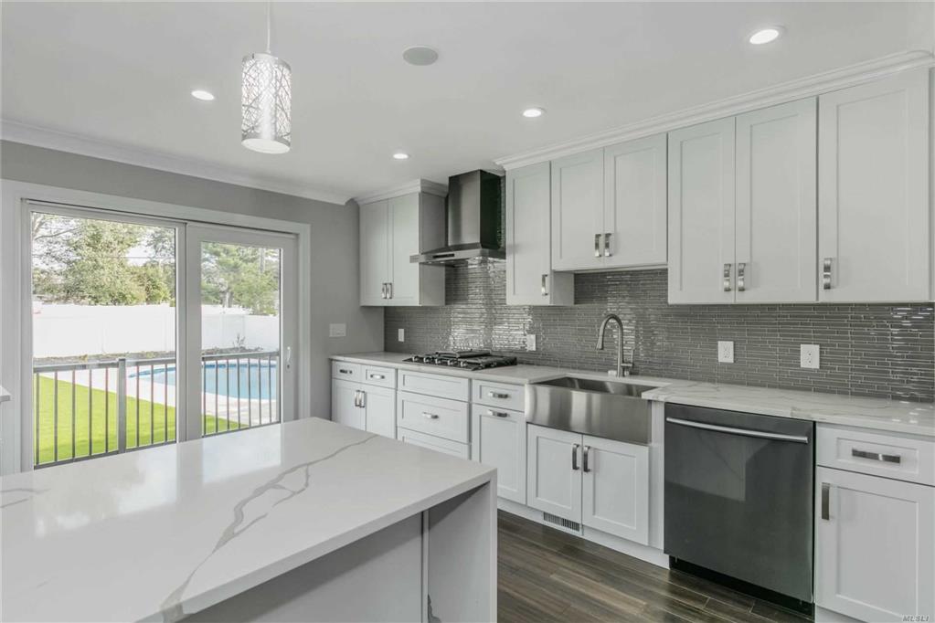3 Evers Ct Commack Commack NY 11725