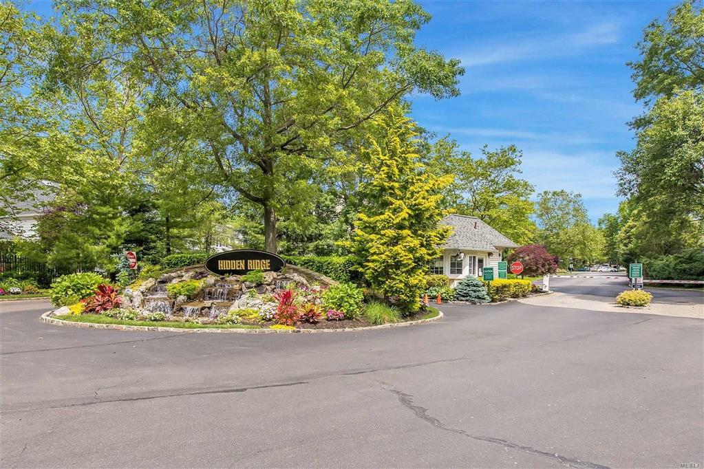 9 The Mews Mews Syosset Syosset NY 11791