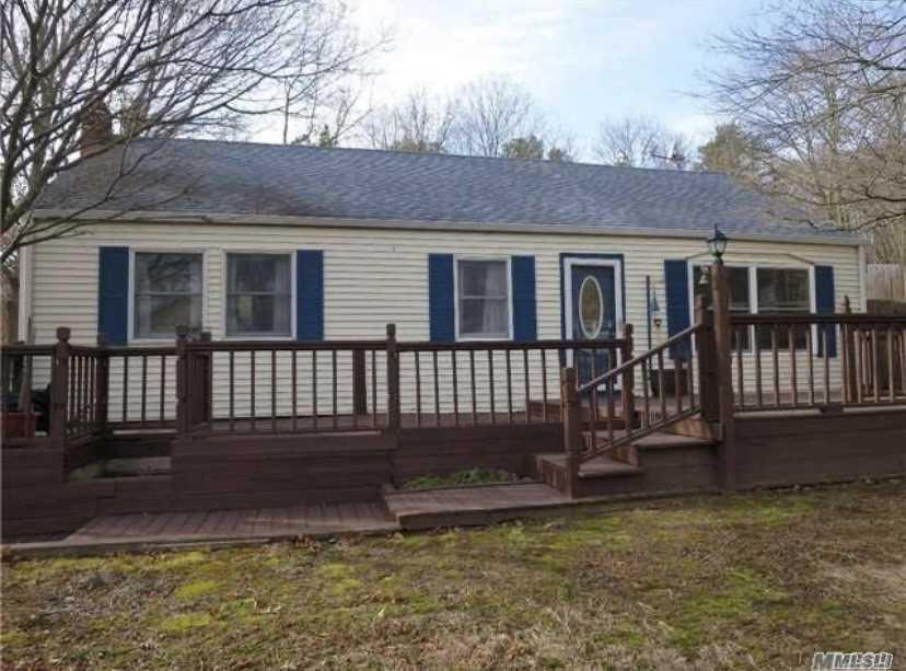 4 Dillmont Dr Smithtown Smithtown NY 11787