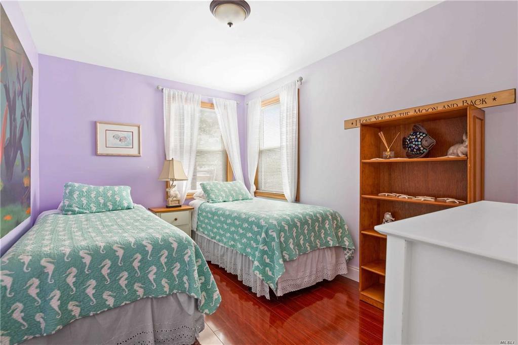140 Pine St Kismet Kismet NY 11706
