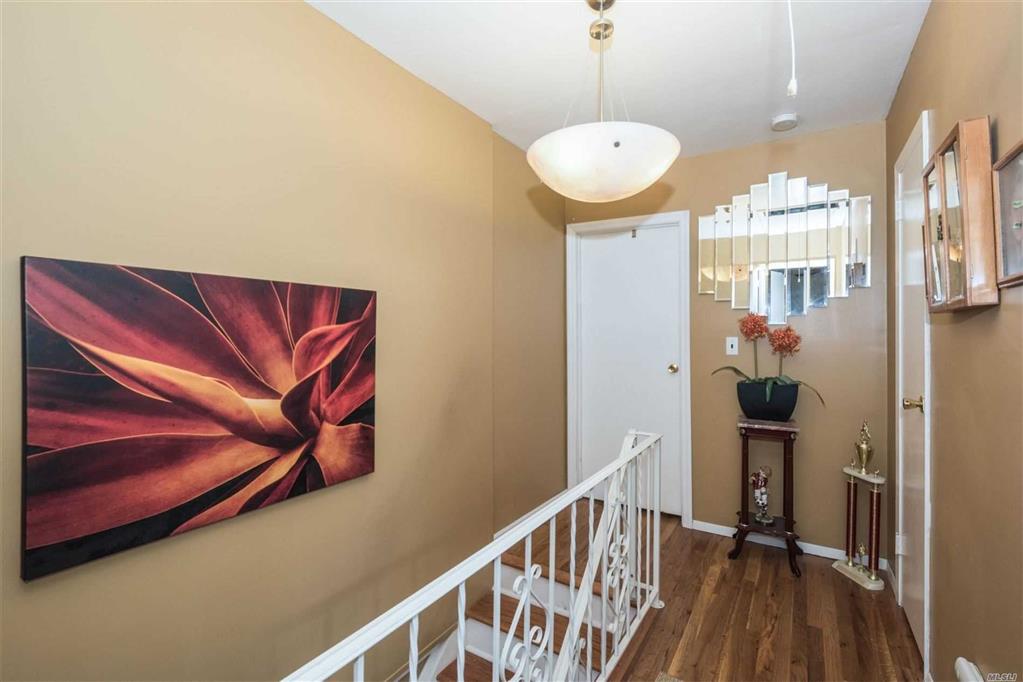 1 Berkeley Pl Massapequa Massapequa NY 11758