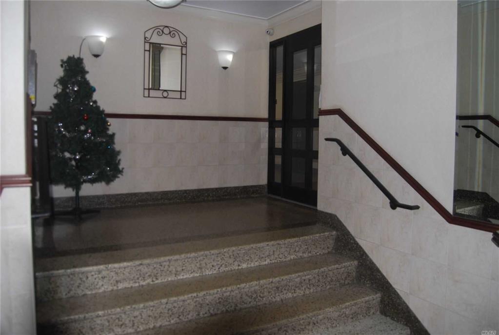 138-18 28th Rd Flushing Flushing NY 11354