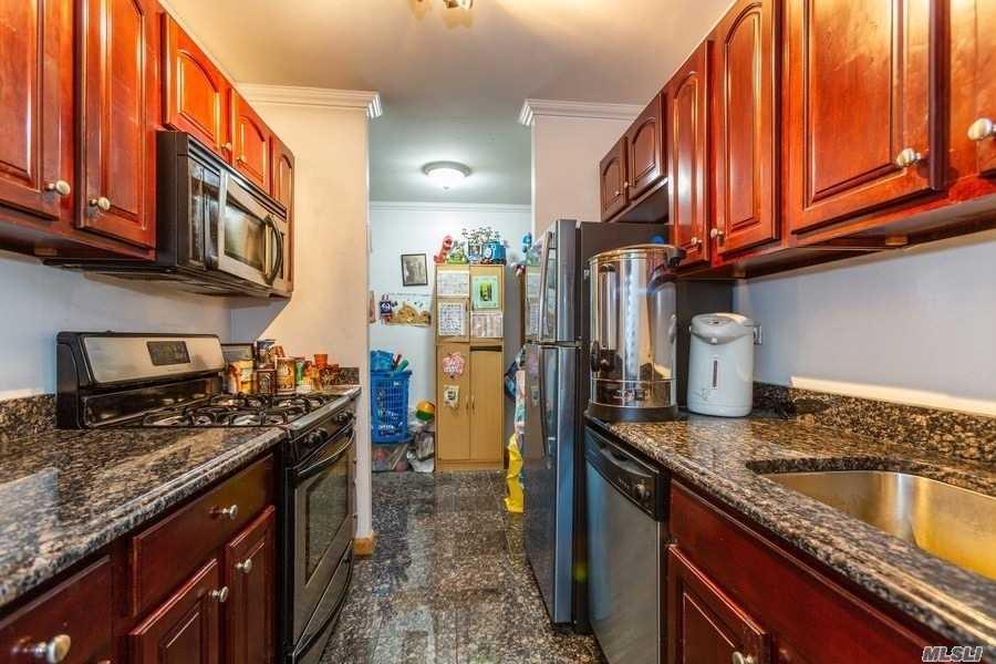 85-15 Main St Briarwood Briarwood NY 11435