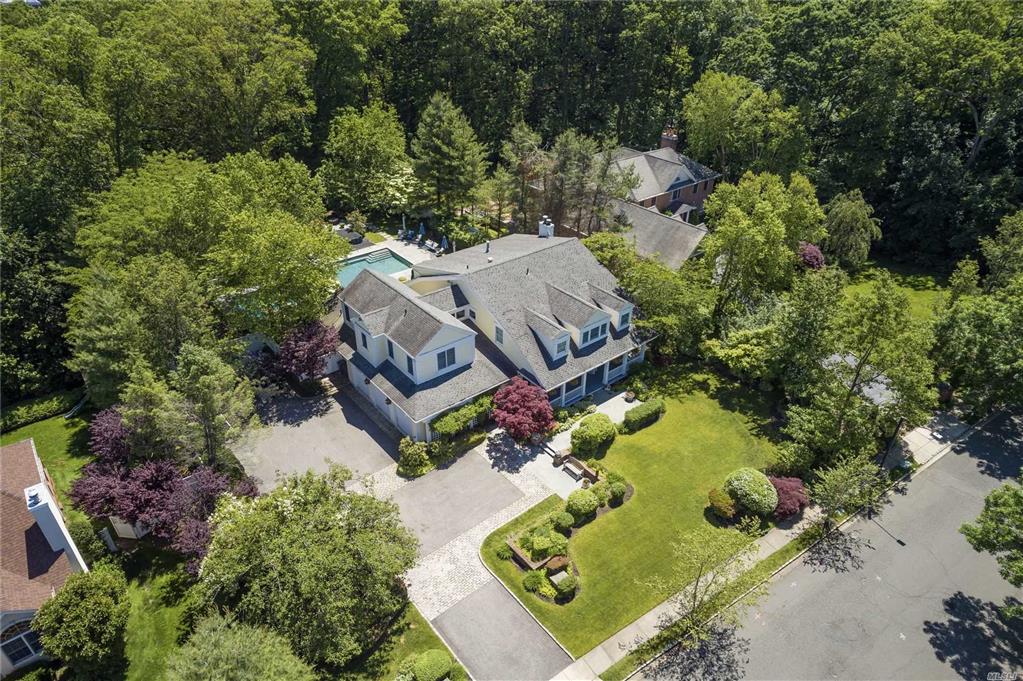 14 Chauncey Pl Woodbury Woodbury NY 11797