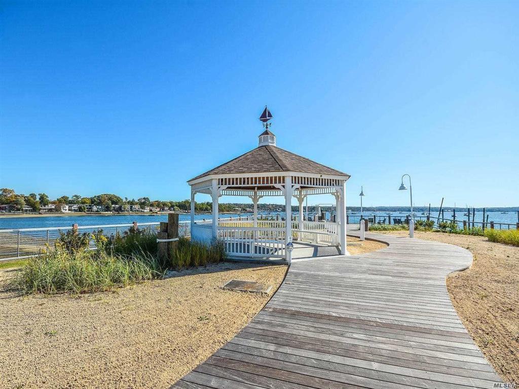 6 Dunes Ln Port Washington Port Washington NY 11050