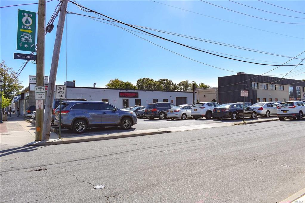 640-650 Merrick Rd Lynbrook Lynbrook NY 11563